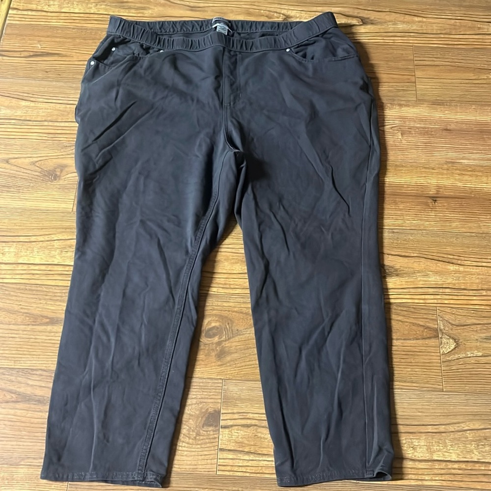 Catherine’s Gray Knit Pull on Jeans